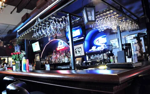 The bar at Luna Del Sea Baltimore.